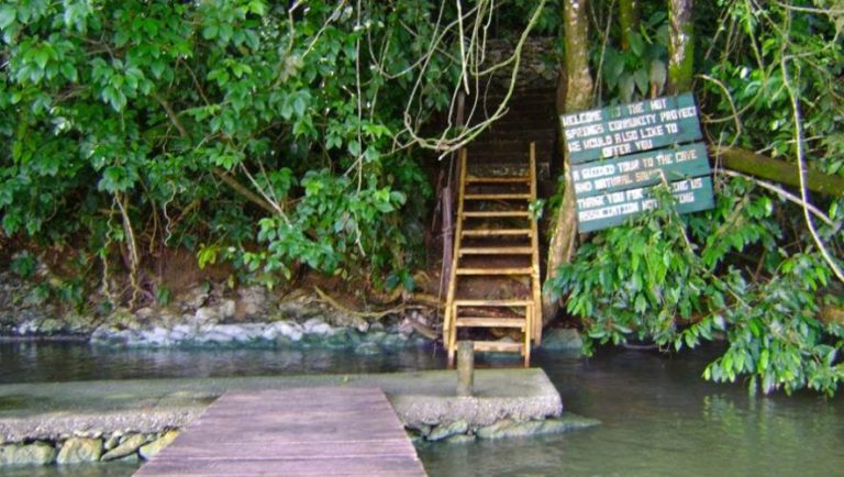 Cuevas de Aguas Calientes